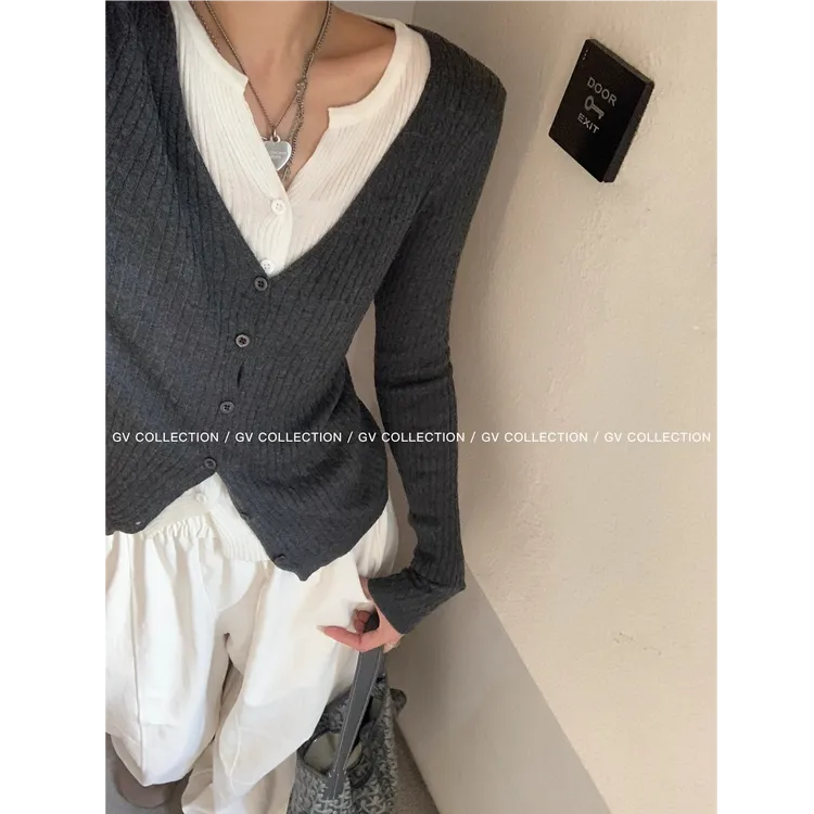 2025早秋修身显瘦上衣小众时尚流行洋气高级法式假两件短款针织衫