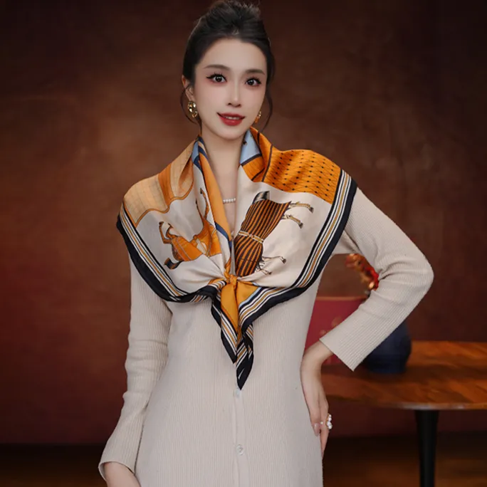 达芬奇密码秋冬真丝桑蚕丝方巾礼物妈妈教师节长辈礼盒金戈铁马