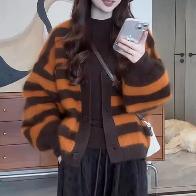 【羊驼羊毛加厚版】复古撞色条纹v领秋冬外搭宽松软糯针织毛衣外套