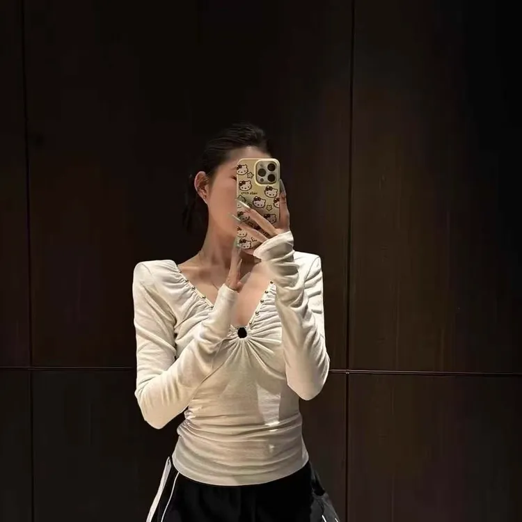 V领性感打底衫女2025秋季短款韩版辣妹上衣百搭修身显瘦长袖T恤