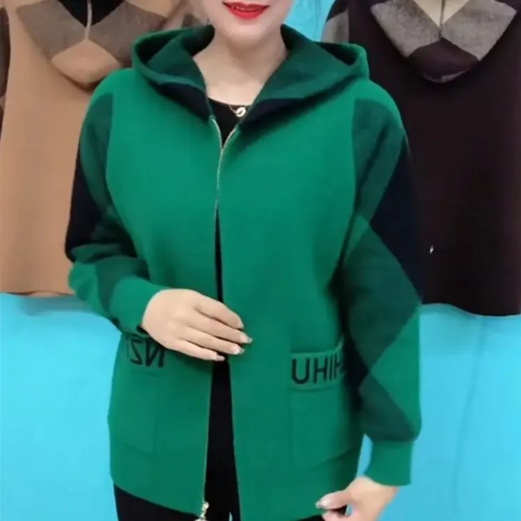 中老年妈妈春秋款毛衣外套2025新款宽松休闲时尚拉链开衫连帽女装