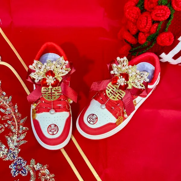 回力婚鞋女秋季新款红色女鞋婚纱新娘鞋子结婚2025本命年厚底板鞋