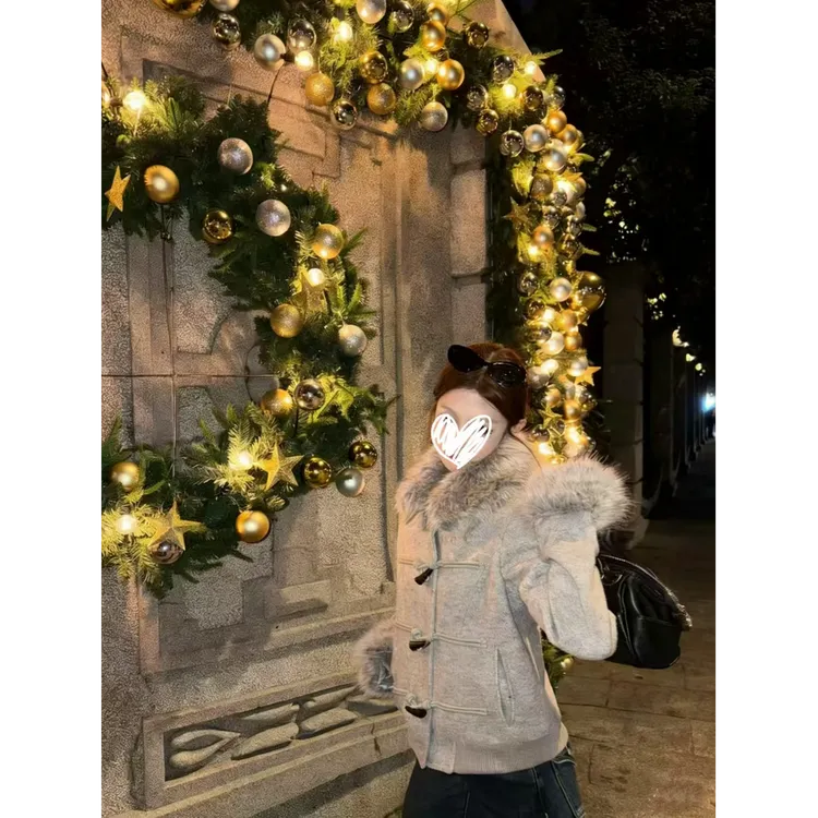 摩登腔调 牛角扣翻领外套女可脱卸毛领加棉短款外套D1116