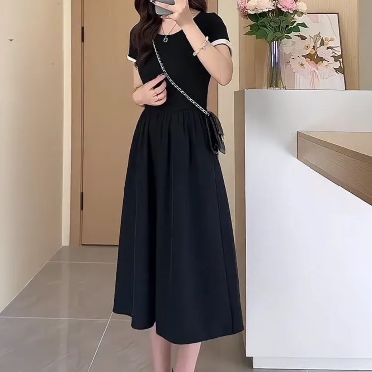 3670夏季撞色拼接收腰显瘦连衣裙女新款设计感时尚减龄黑色中长裙