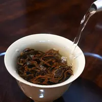 2025年 头春《班盆老寨晒红龙珠》花果香 云南红茶  250g/盒