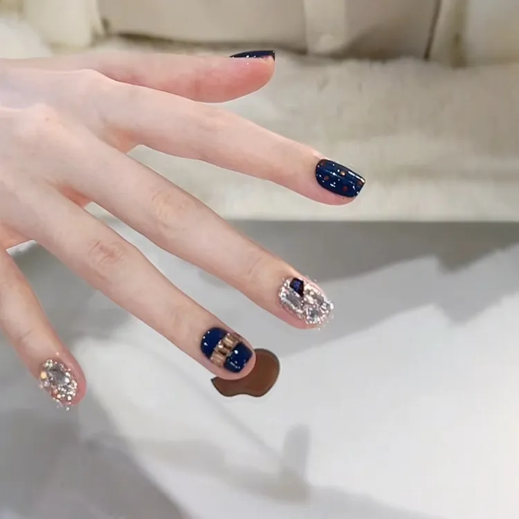 【藏蓝波点】秋冬蓝色爆闪碎钻高级感美甲穿戴甲片短款显白法式美甲