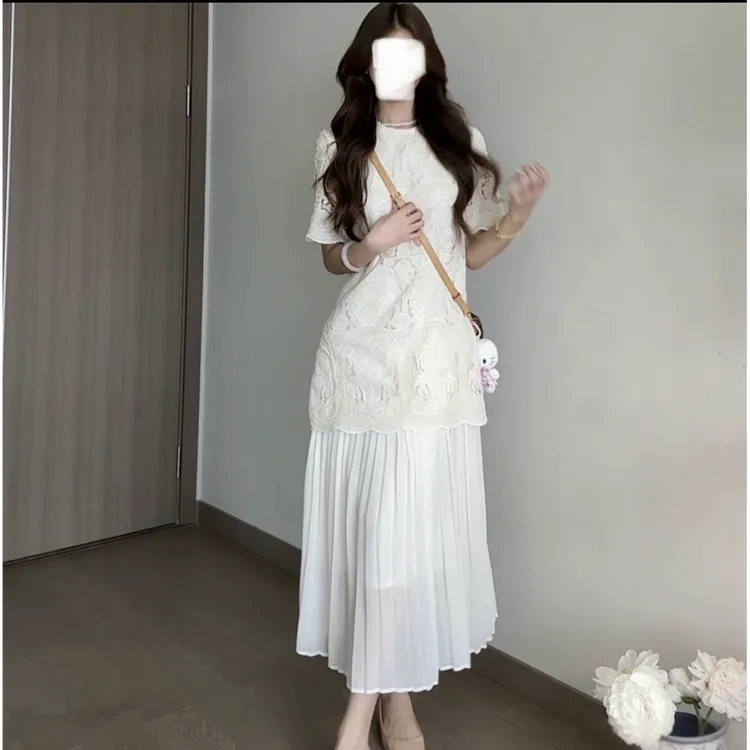 2025新款复古重工镂空钩花百褶显瘦裙子气质长裙女法式裙子蕾丝