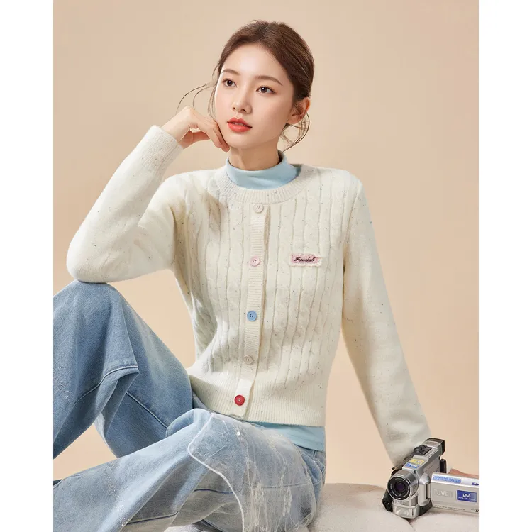 IEF/爱依服2025冬季新款韩版甜美温柔小女人气质麻花辫毛织上衣