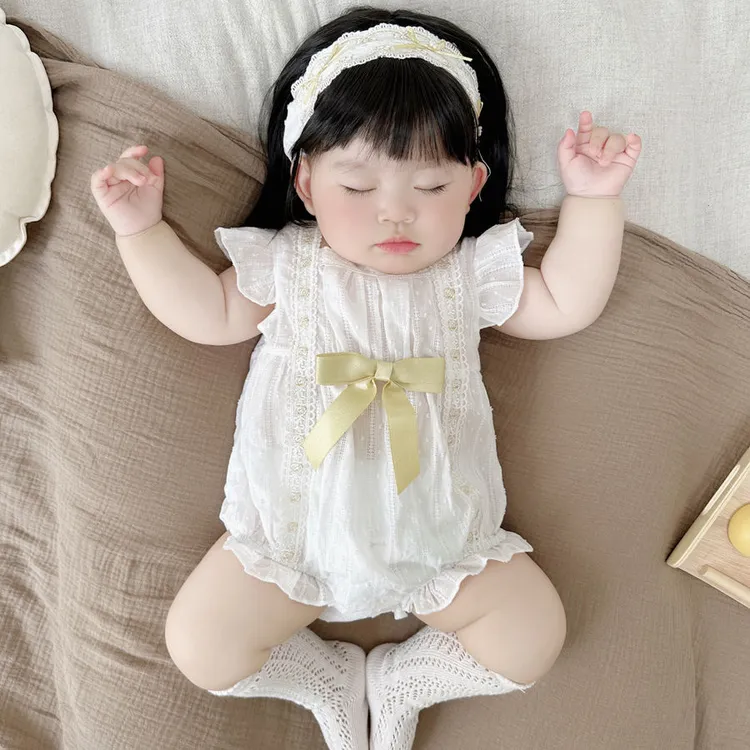 婴儿夏装新款新生儿蕾丝公主飞袖连体哈衣女宝宝满月薄款包屁爬服