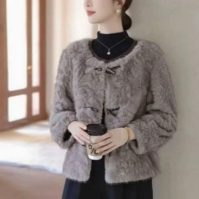 年轻妈妈小香风皮毛一体秋冬季新款水貂绒外套女短款时尚外套厚款