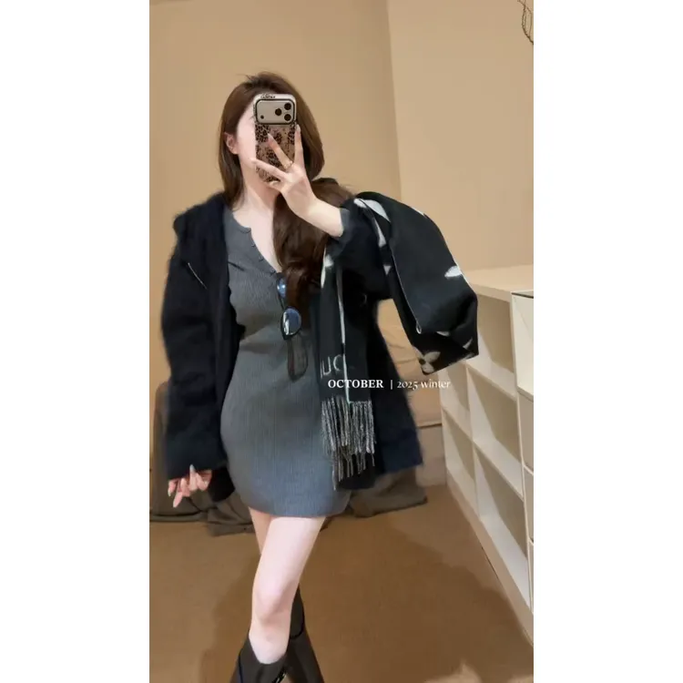 MARIE.COCO秋冬巨好看千金风毛皮一体外套纯欲风针织连衣裙套装