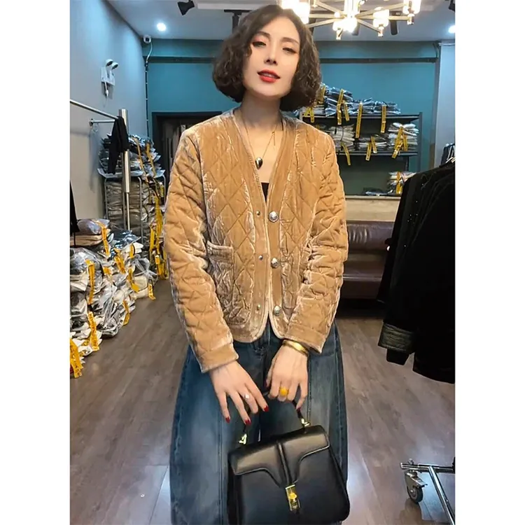 欧洲站2025冬季新款时尚百搭显瘦减龄高级感单排扣丝绒棉服外套女