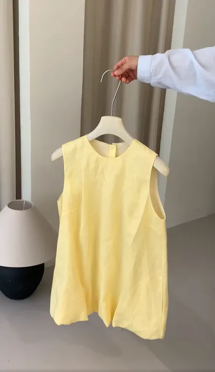 2025韩系简约圆领无袖背心女夏天别致小衫慵懒风休闲打底气质上衣