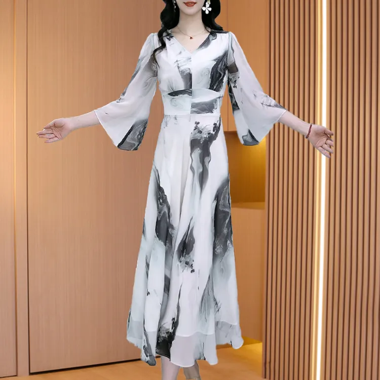 拉夏贝尔轻奢小众高级感女装连衣裙子2025夏季贵妇洋气十三行爆款