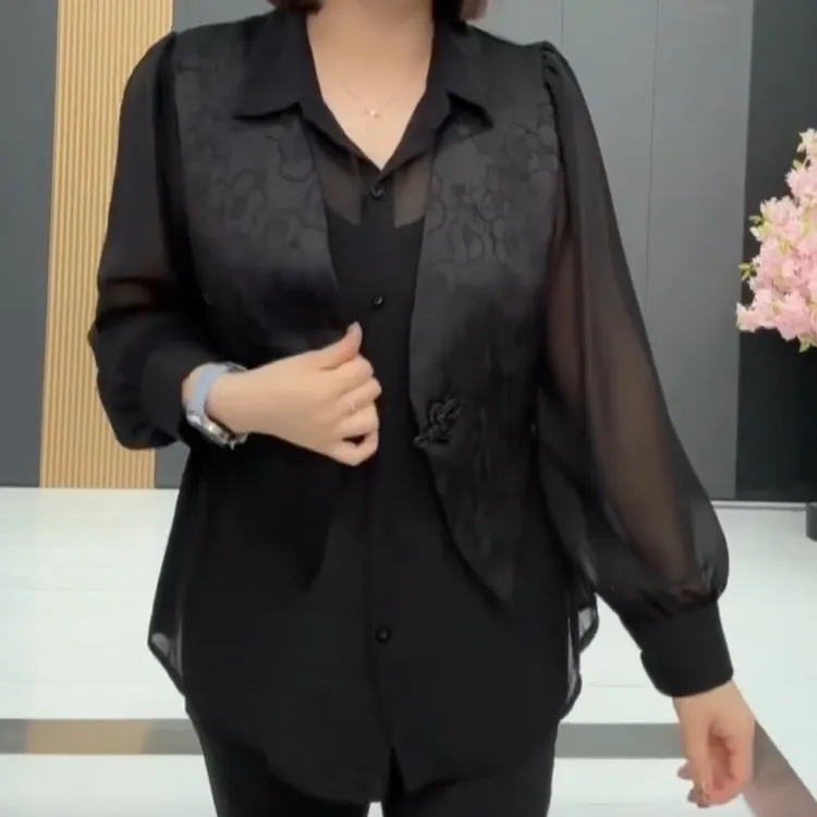 奇奇家时尚韩版大码女装2025冬季新款年款国潮刺绣拼接假两件衬衫