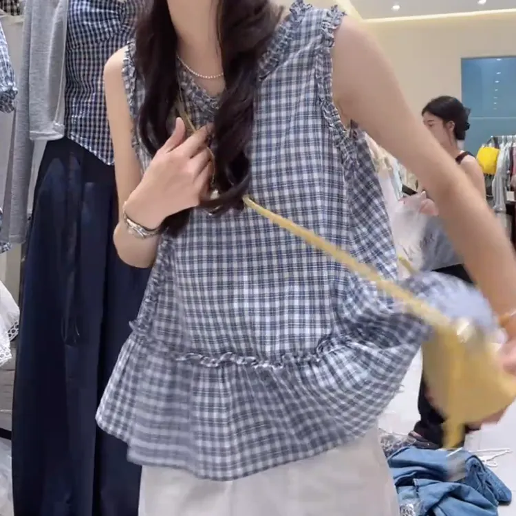 夏季新款格纹设计款减龄宽松格子衬衫木耳边无袖上衣拼接