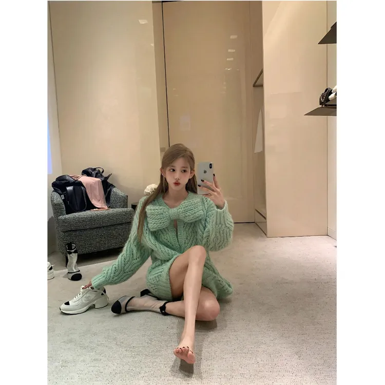 高级感软糯毛衣女秋季2025新款气质名媛小香风减龄蝴蝶结针织上衣