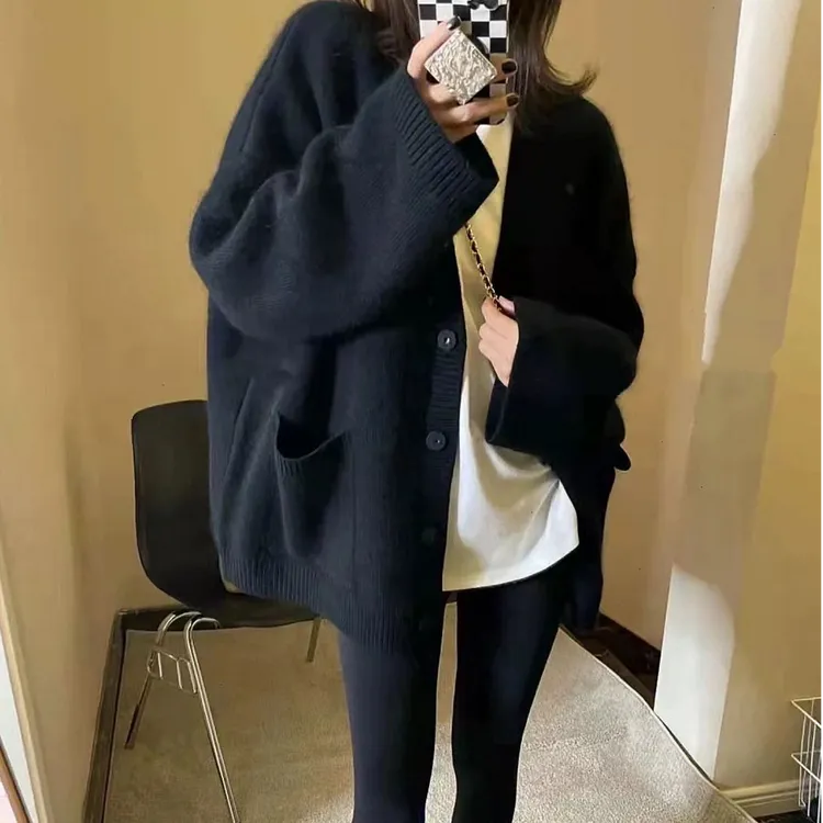 早秋新款百搭黑色针织开衫上衣女休闲宽松别致减龄慵懒风毛衣外套