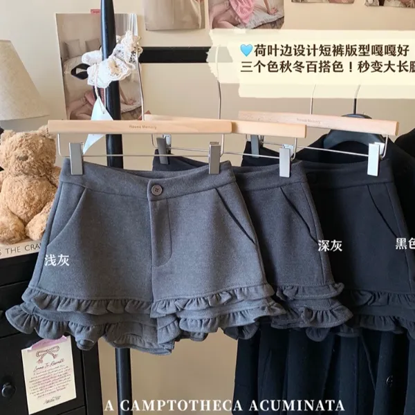 法式甜美黑色毛呢木耳边显瘦洋气裤女秋冬新款辣妹百搭高腰短裤