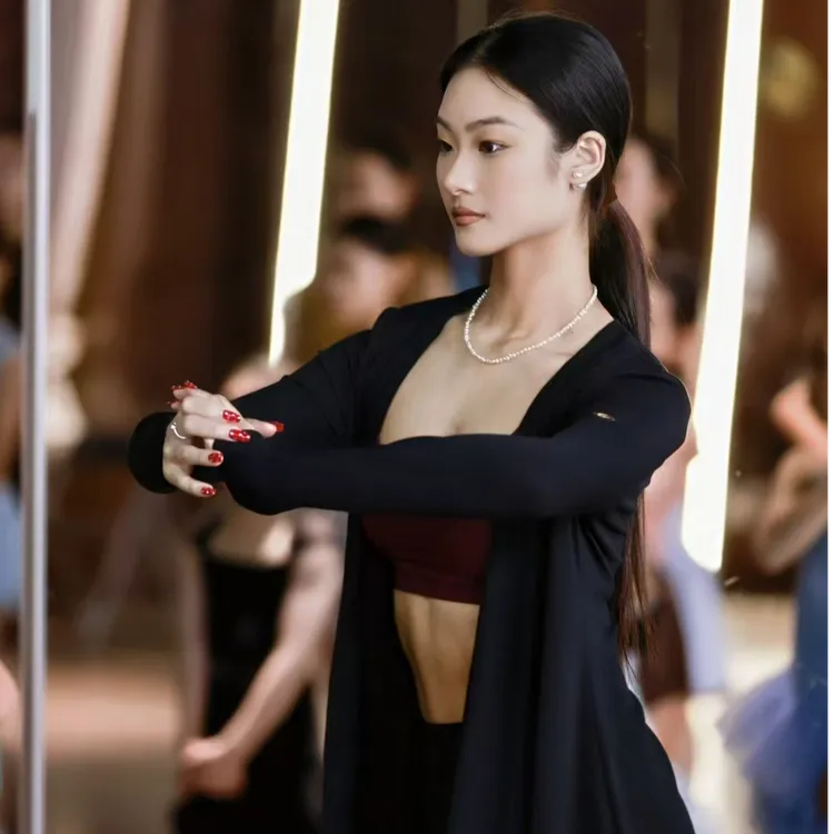 秋季女士长款外套拉丁舞服
