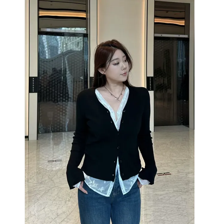 琪琪怪怪大码女装【氧气多巴胺】假两件蕾丝拼接针织上衣T16706QTQ