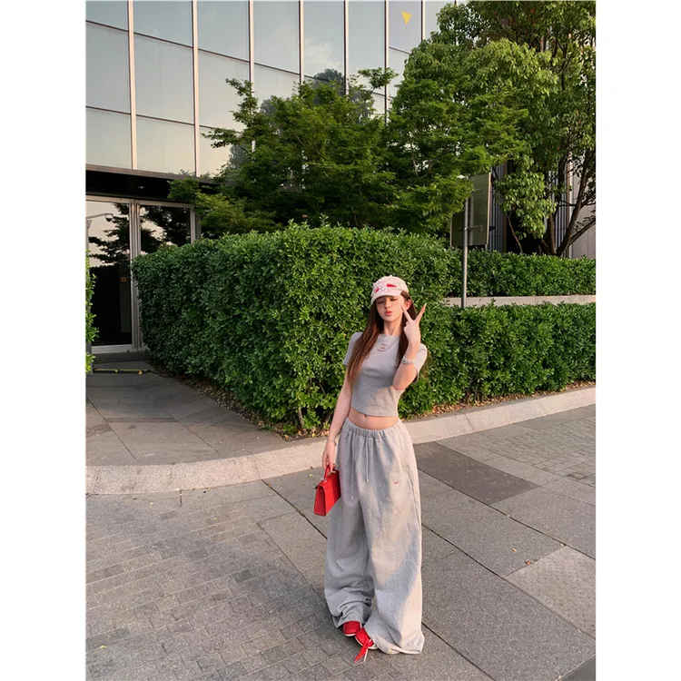 灰色字母印花短袖正肩T恤女夏季休闲套装卫裤高腰阔腿裤子两件套