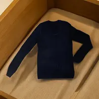 修身型极简风圆领针织衫