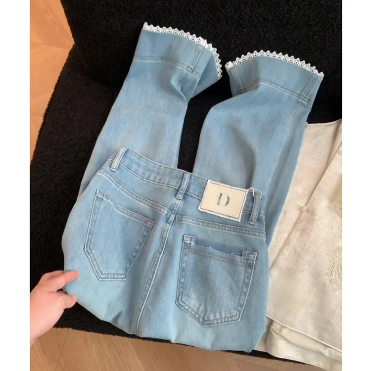 拼接蕾丝花边九分直筒裤秋季新款女梨形身材显瘦高腰小个子牛仔裤