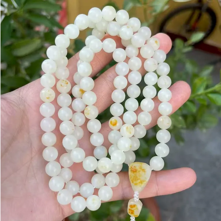 天然新疆和田玉白玉黄皮8毫米108颗圆珠玉珠项链手链佛珠念珠颈饰