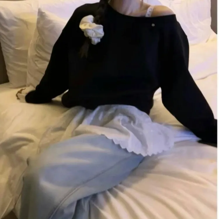 设计感长袖卫衣蕾丝两件套女2025新款春季时尚百搭套头上衣套装