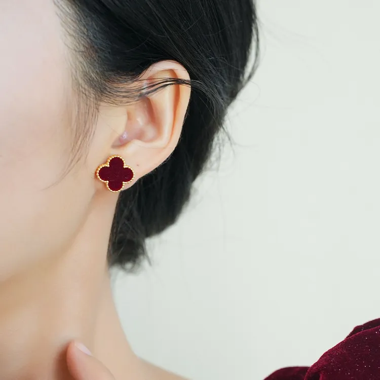 红色丝绒四叶耳钉女小众设计感时尚简约网红耳环女