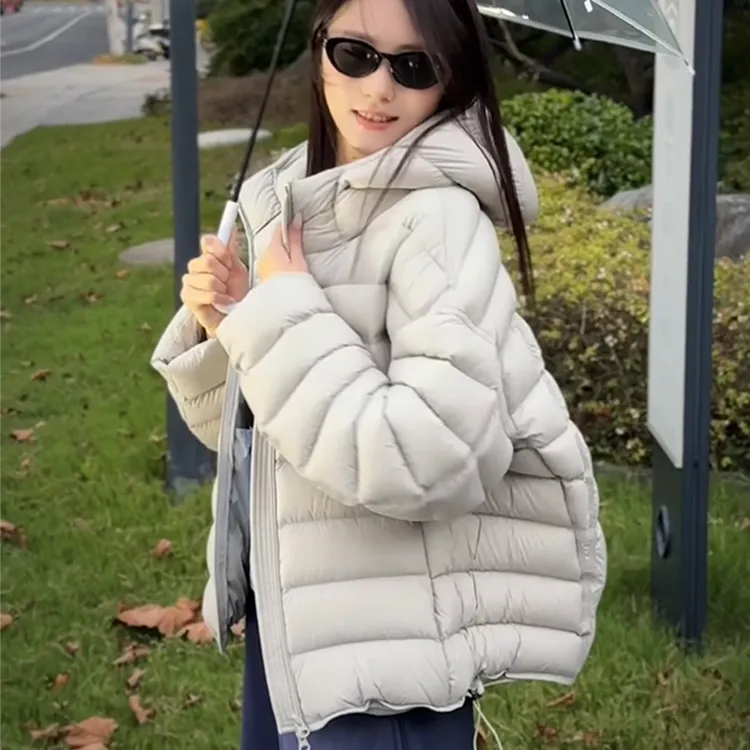 韩版泡芙排骨羽绒服女2025冬季新款短款连帽小个子保暖白鸭绒外套