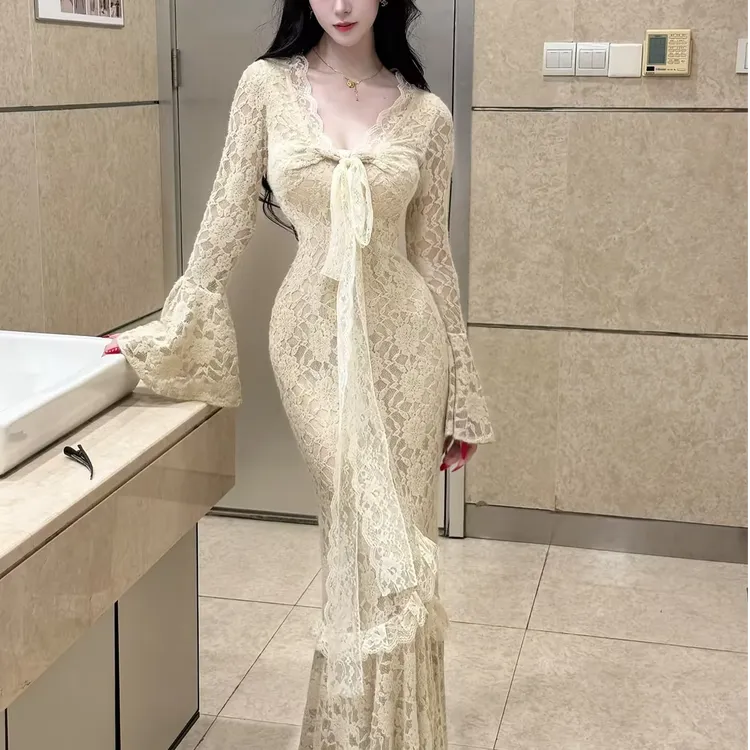 LHMknk1画报夫人原创自制蕾丝温柔飘逸喇叭袖 梦情蕾丝