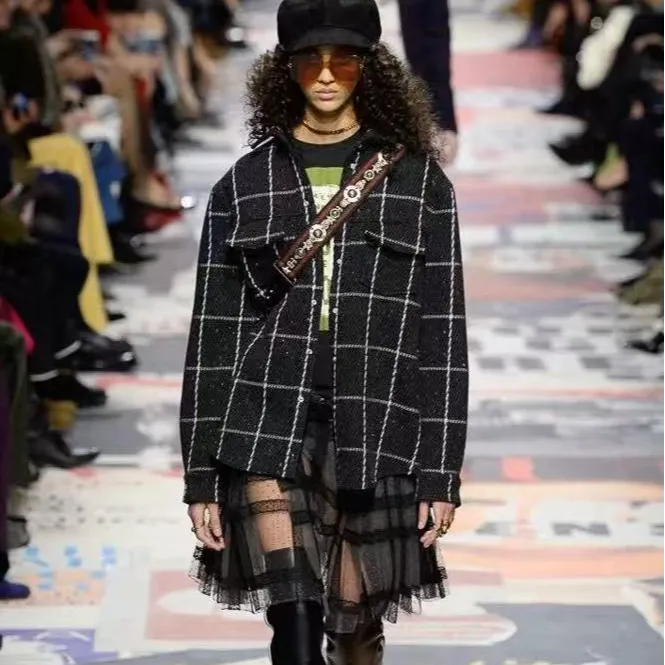 未使用 DIOR/迪奥 黑灰色格子刺绣蜜蜂呢外套