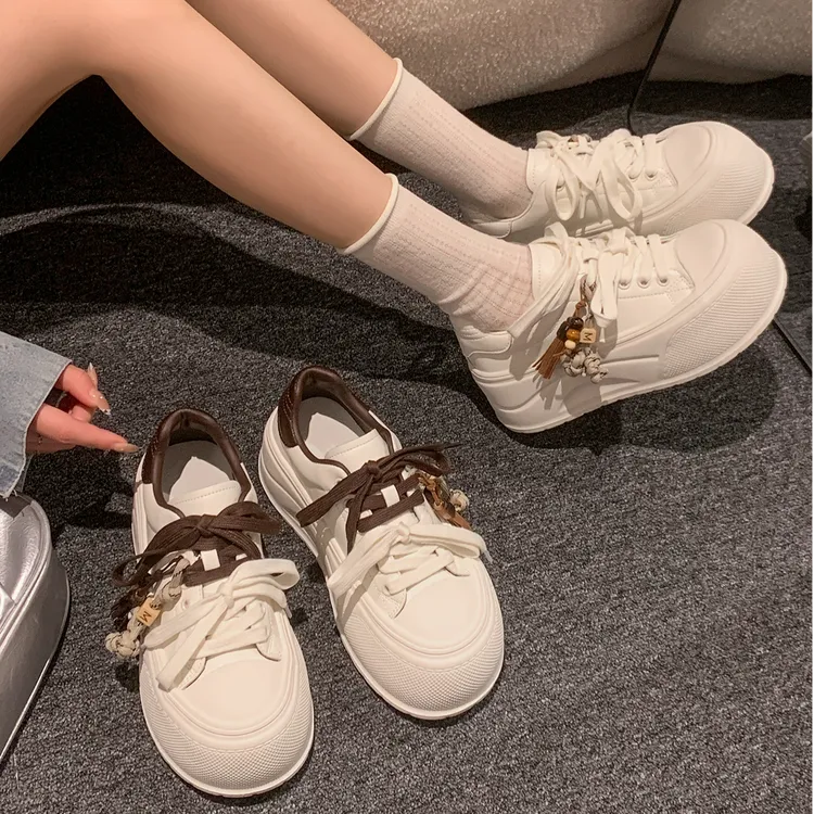 Moleubak小白鞋女款2025春秋季百搭厚底增高爆款运动板鞋松糕鞋子