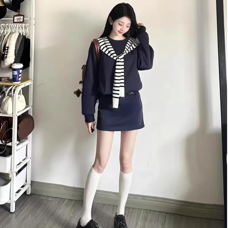 圆领卫衣短裙套装女时尚半身裙早秋2025新款高级感韩系穿搭一整套