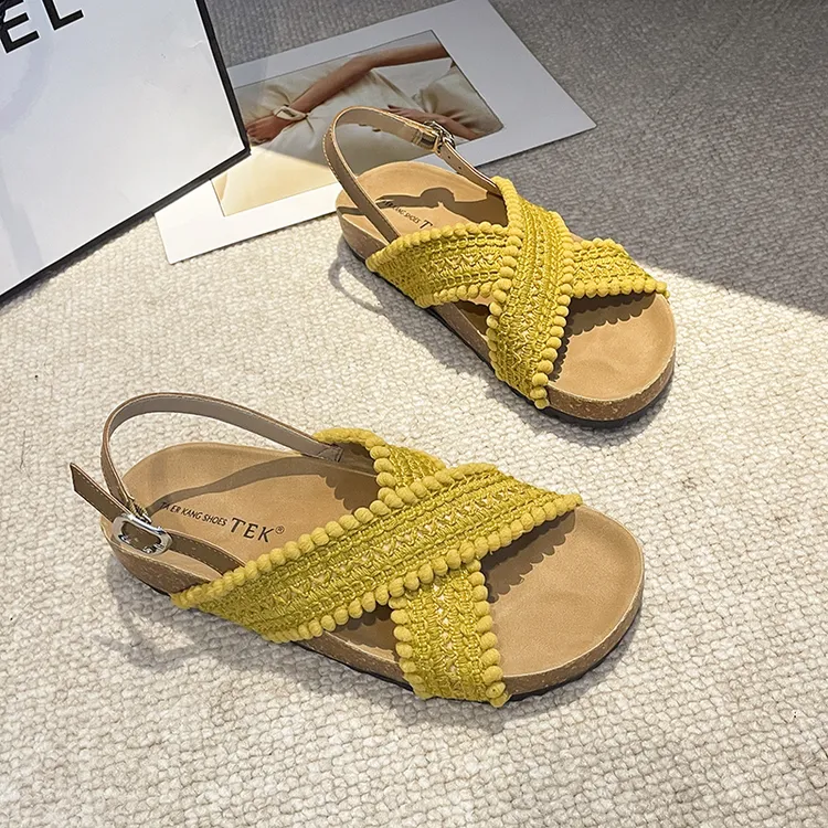 罗马交叉带针织小毛球凉鞋夏季时尚平底波西米亚度假沙滩女鞋外穿