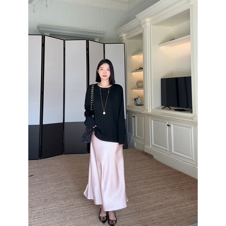 郭九九呢 羊毛简约百搭宽松显瘦针织衫粉缎面半身裙 G925A13944