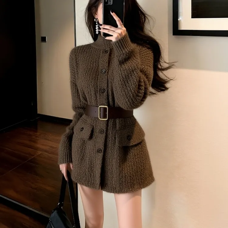 哥弟阿玛施正小香风针织连衣裙女2025秋冬季新款气质高领A字裙子