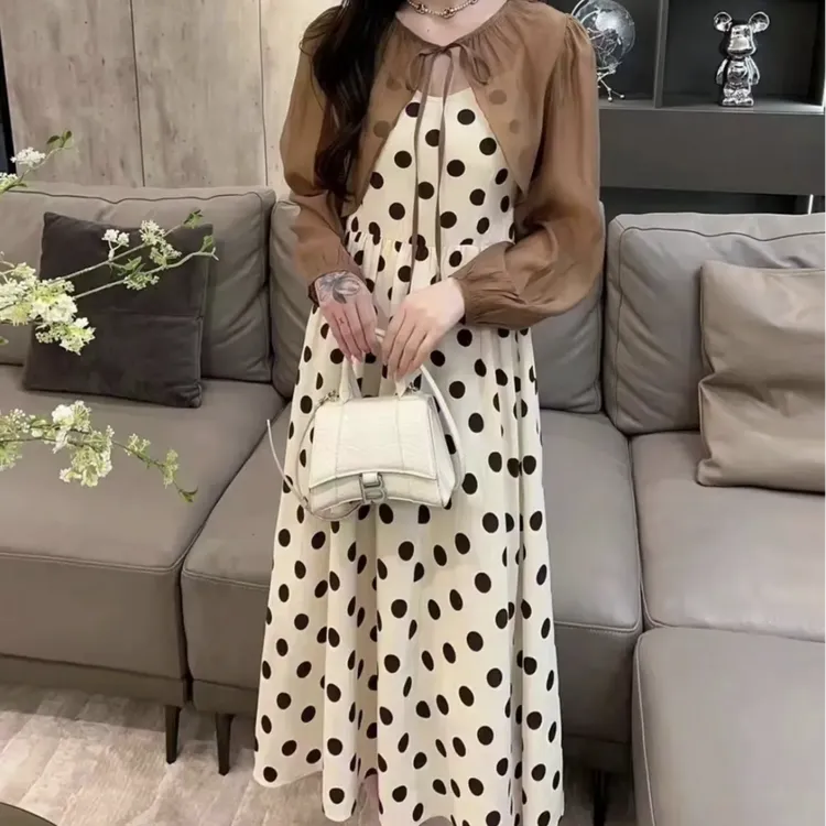 Q201时尚气质法式波点连衣裙女秋装防晒开衫两件套茶歇吊带裙子D2