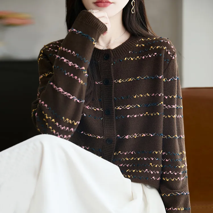 拉夏贝尔圆领针织开衫外套女2025春秋新款复古提花外搭洋气短上衣