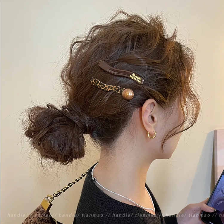 复古豹纹圆珠发夹女前额刘海侧边发卡2025新款高级感百搭夹子发饰