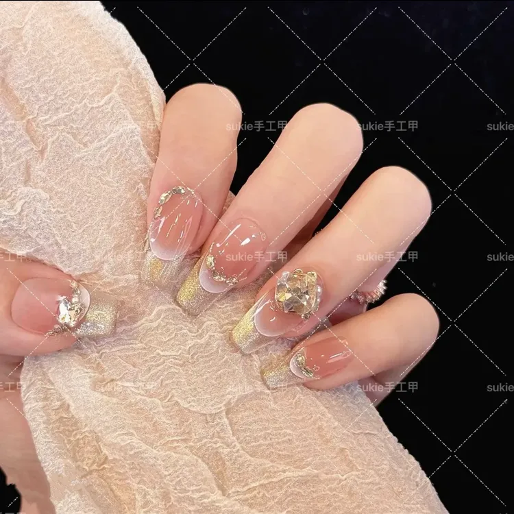 【浪漫满屋】纯手工轻奢高级感气质显白美甲穿戴甲指甲2025年款贴片