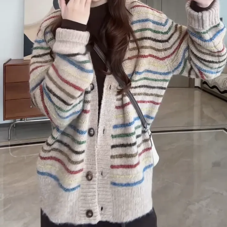 新款高级感小众宽松慵懒风针织衫V领彩色条纹毛衣外套C6417