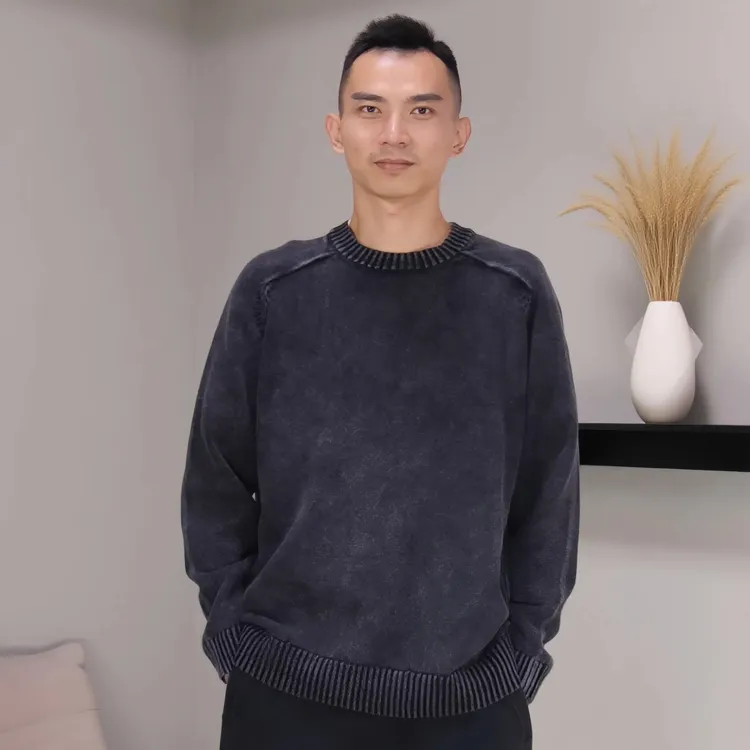 Quiet Luxury做旧水洗毛衣男 2025 秋新款后背小标宽松圆领针织衫
