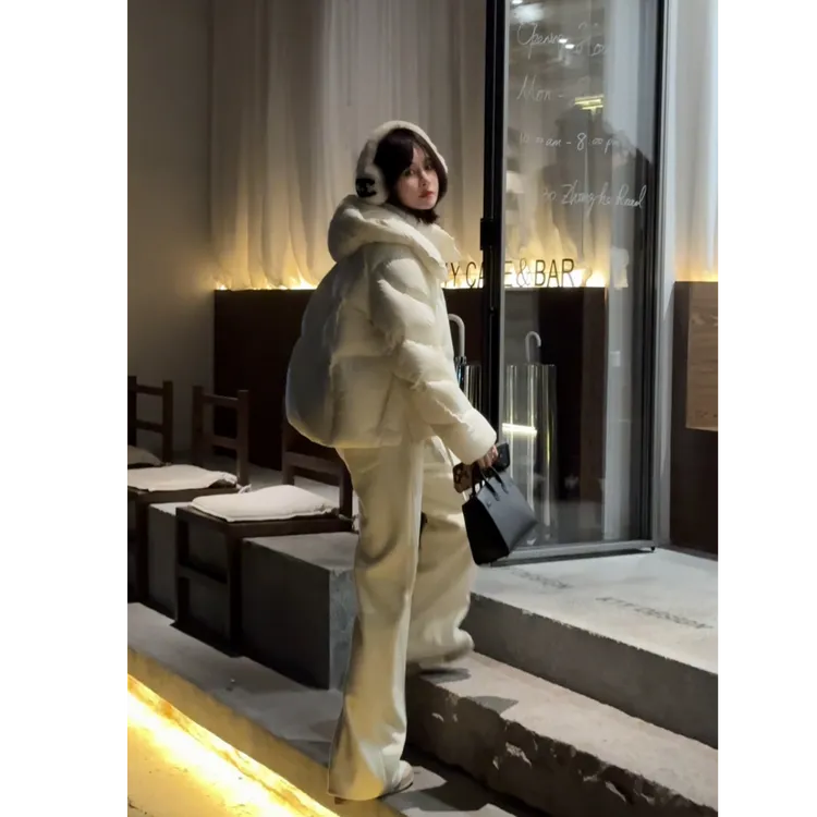 Mrsyaxi轻盈保暖95白鹅绒连帽羽绒服YX5093031