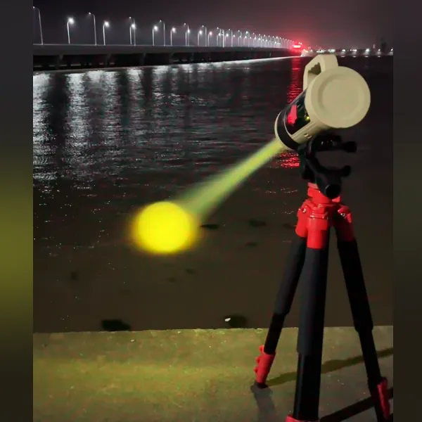 哈拿660夜钓激光大炮防水轻便黑坑超亮遥控手杆聚诱鱼翘鲢鲫鲤鱼