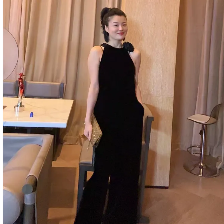 TANTAN  真丝丝绒 气质无袖肩上绣花连体裤 HR 2295