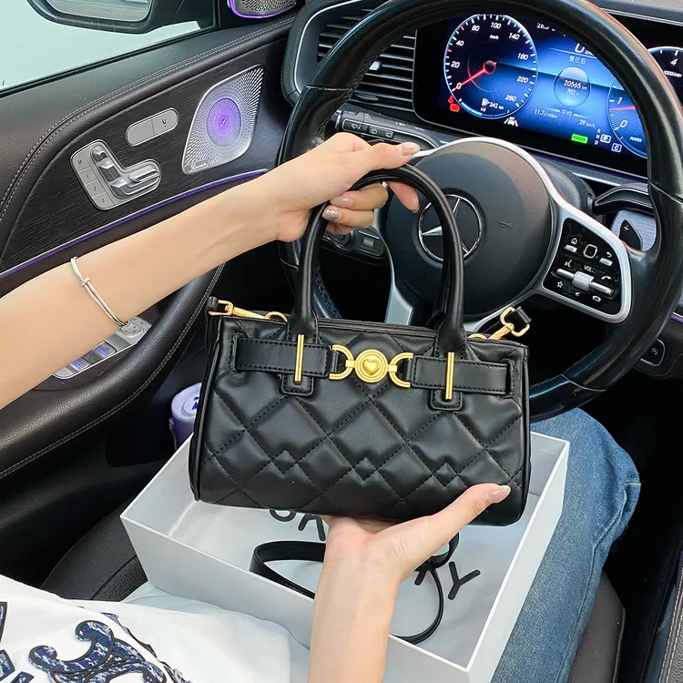 SKT STY小众高级感菱格托特包包女款爆款2025新款百搭手提斜挎包