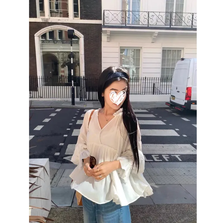 慵懒散摆 早秋新款V领重工多褶法式遮肉显瘦宽松衬衫上衣